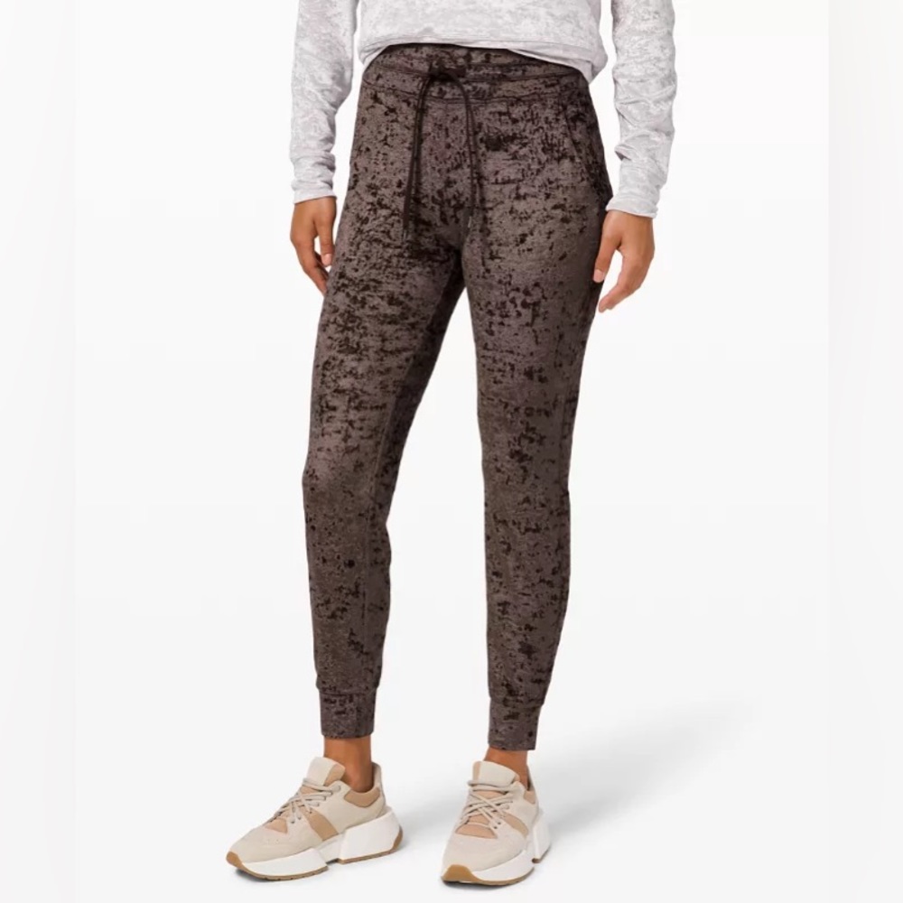 Lululemon Ready to Crush Jogger French Press High Rise Velvet Stretch Size 8